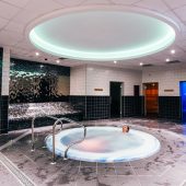 bromsgrove spa jacuzzi pool